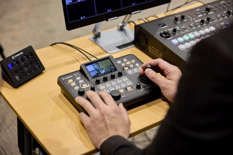 Gati për aplikacionet e Canon dhe Stream Deck