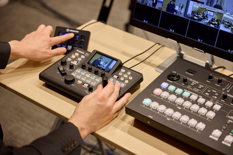        DEN NYE CANON RC-IP300     