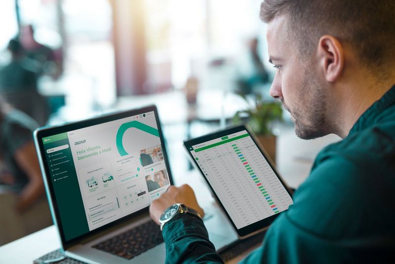 Redur simplifica y reduce a una hora la captura de datos con Canon