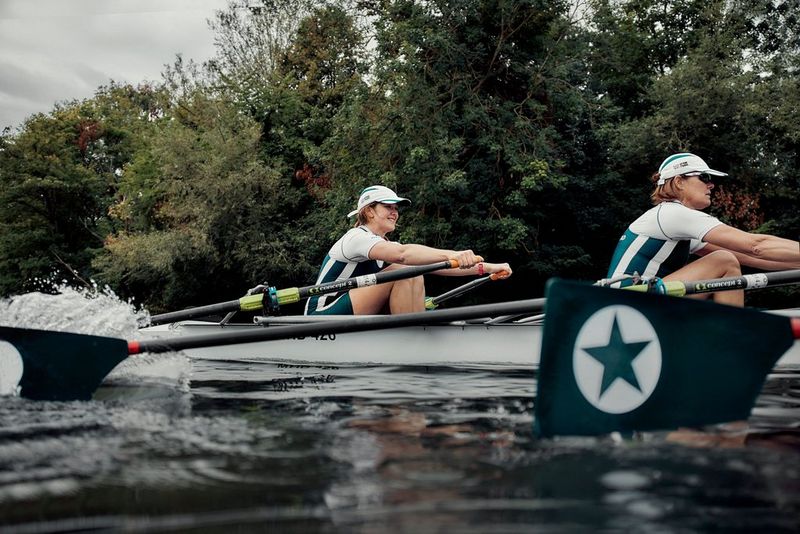 • 5-stops Image Stabilizer