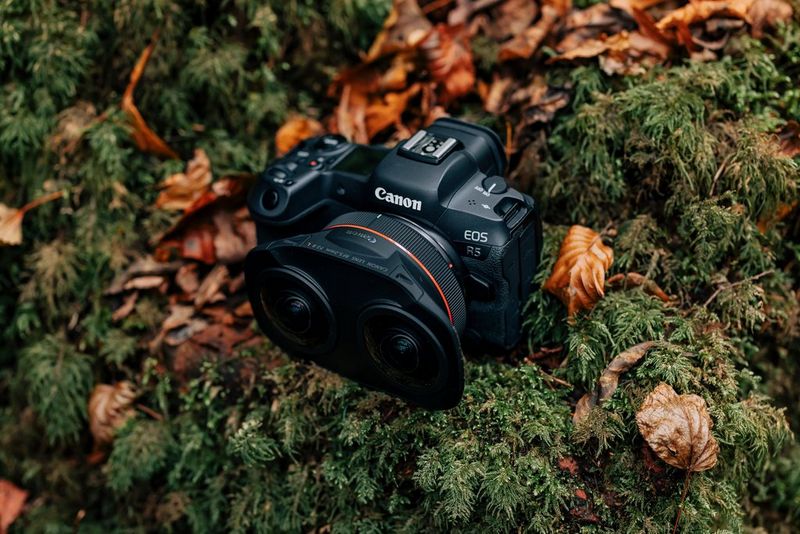 Meet the Canon RF 5.2mm F2.8L Dual Fisheye
