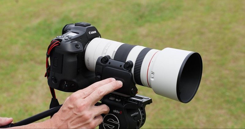 Canon RF 70-200mm F2.8L IS USM Z Lens - Canon Central and North Africa