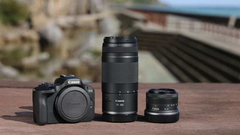 RF 75-300mm F4-5.6_Group_Shot_Kit
