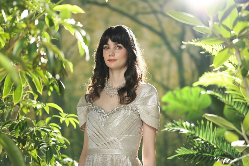 Canon RF 85MM F1.4L VCM vs EF 85mm f/1.4L IS USM