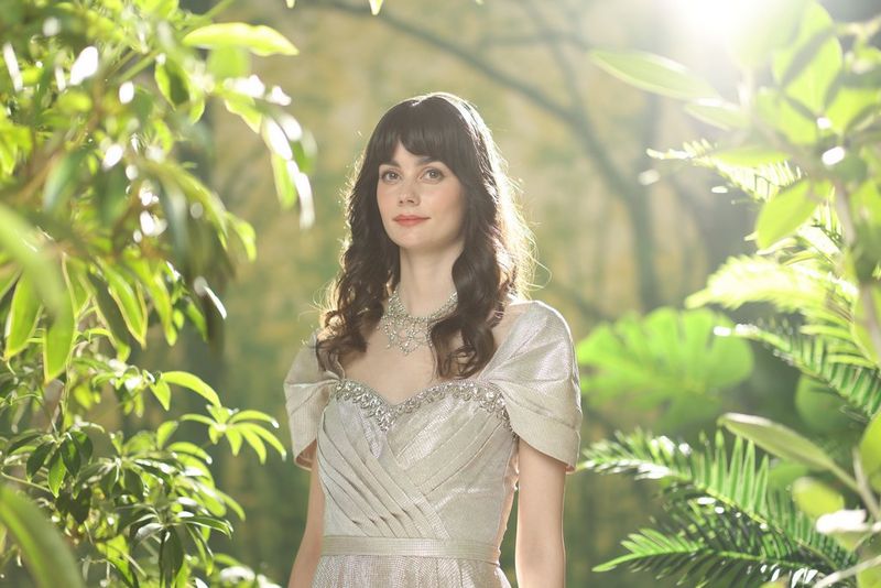 Canon RF 85MM F1.4L VCM vs EF 85mm f/1.4L IS USM