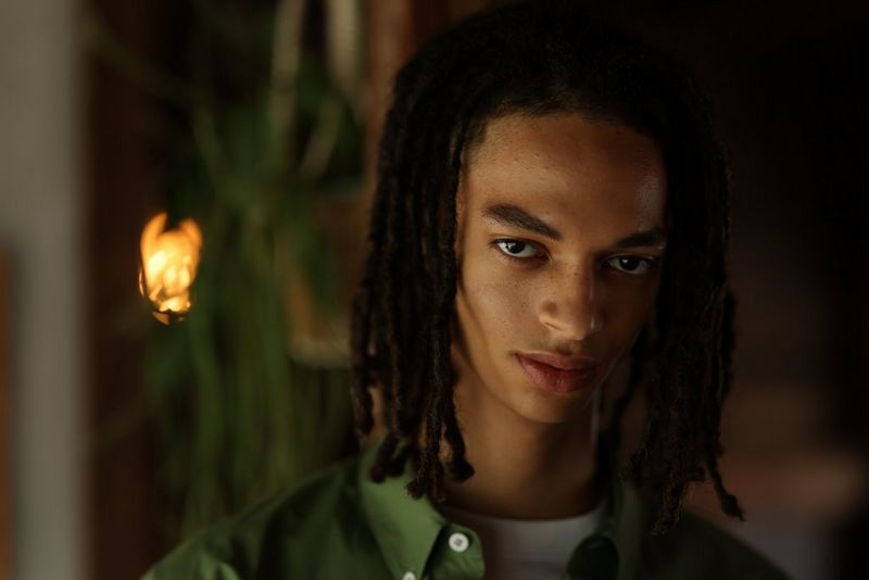 De la apusul până la răsăritul soarelui