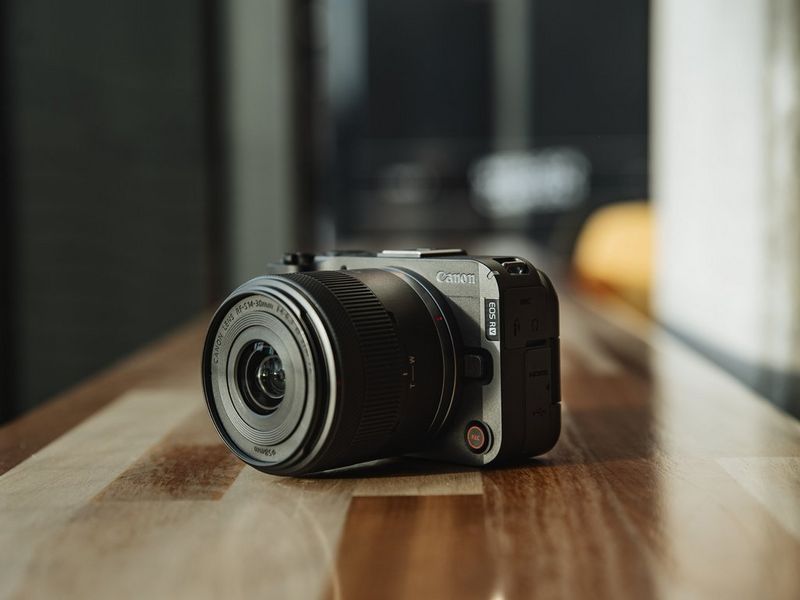 Canon RF-S 14-30mm F4-6.3 IS STM PZ