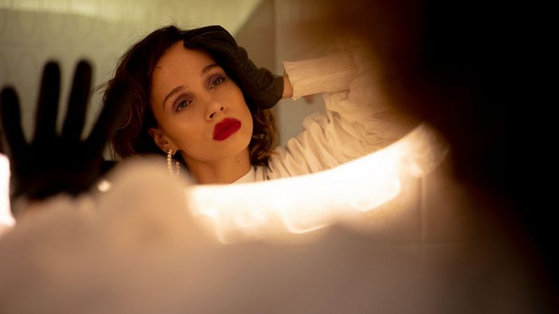 Sharp, quiet focusing