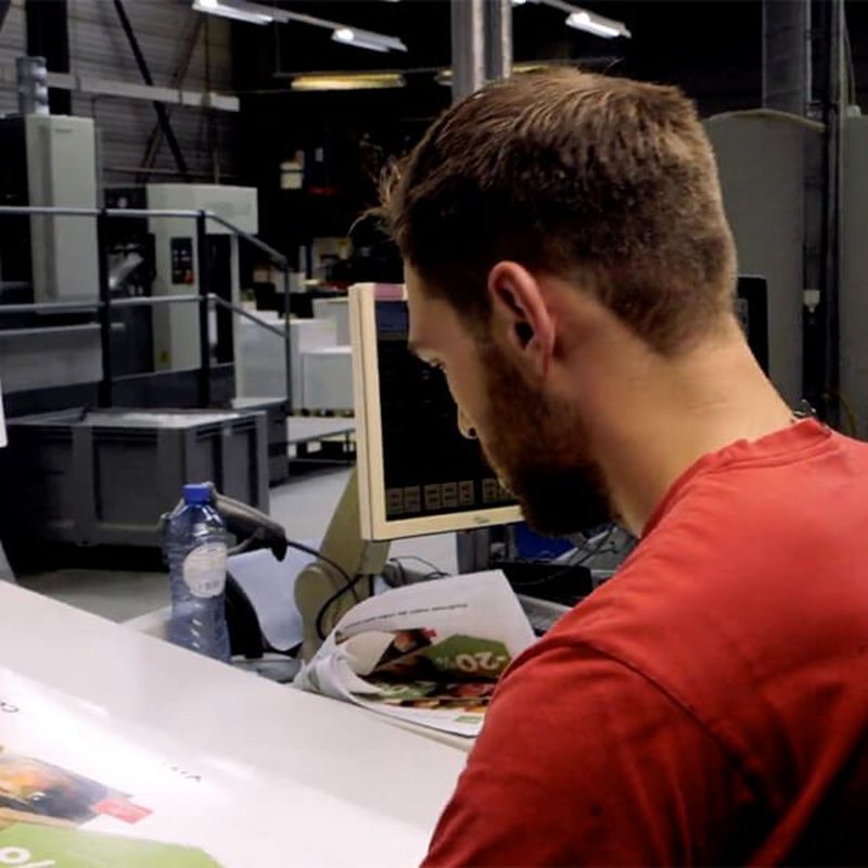 Shorter turnaround times, streamlined workflows and the ability to print in collated sets cut delivery times.