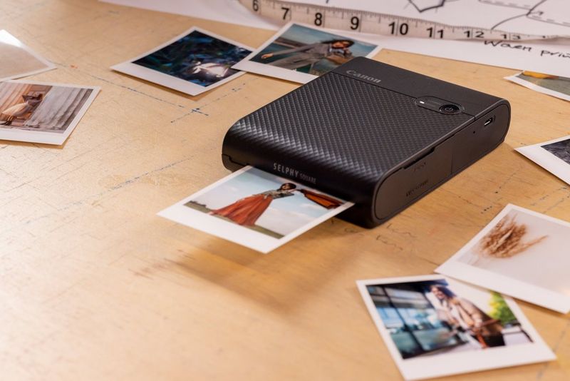  				Canon SELPHY Square QX10 			