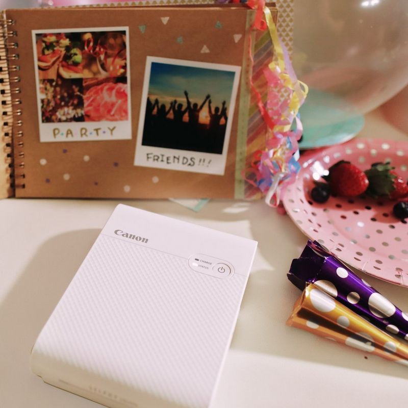 Canon SELPHY SQUARE QX10 mobiler WLAN-Farbfotodrucker, Weiß Drucker mit einem Fotoalbum