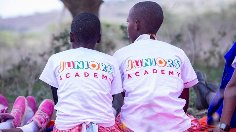 The young photographer paying it forward