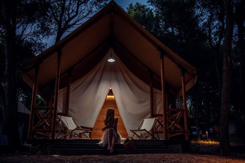 Ajda Sitar - Prvič na glampingu