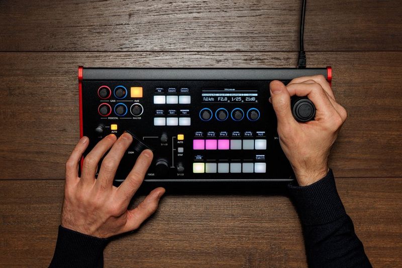 Scherpe afstelling en nauwkeurige bediening