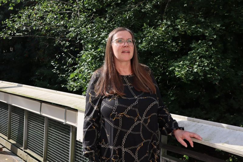 “Vierivä kivi ei sammaloidu” - Tarja Urposen nauru on raikunut Canonilla jo 37 vuotta