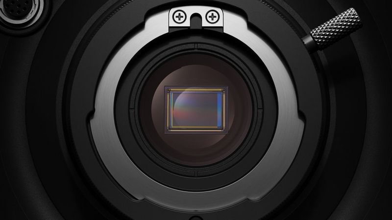 Manual and automatic removable IR cut filter