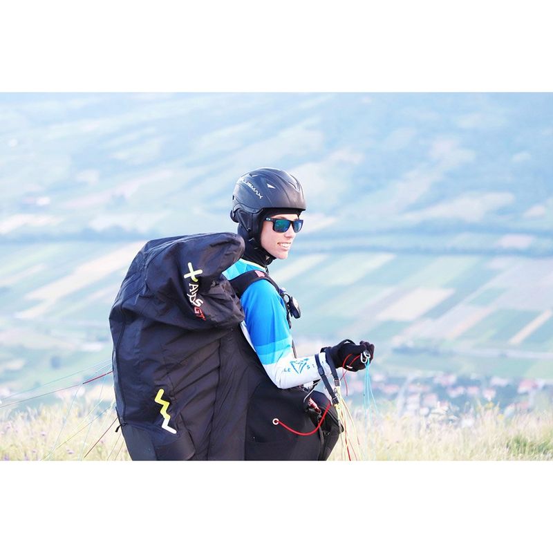 Urša Drofenik - Prvič z jadralnim padalom (tandem)