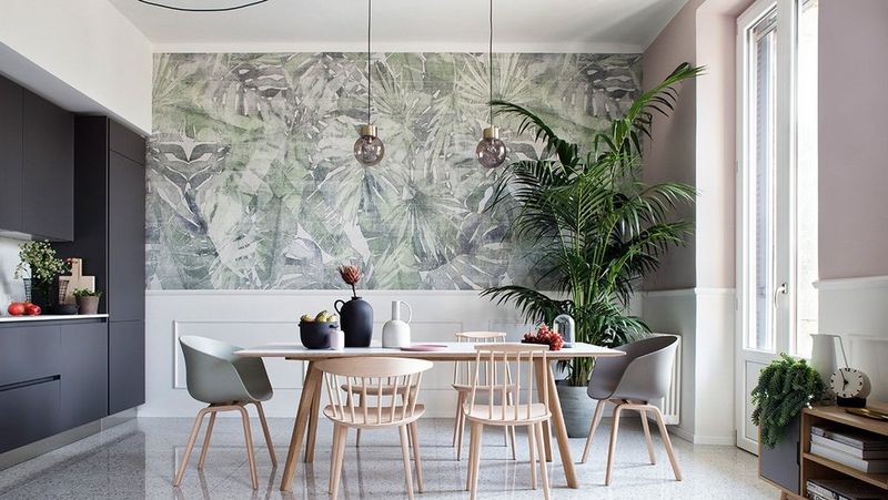 Digitally printed wall covering