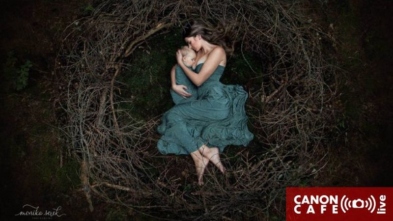 Artystyczna fotografia ciążowa