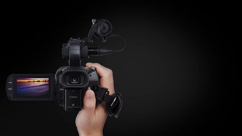 Lightweight and compact with professional features