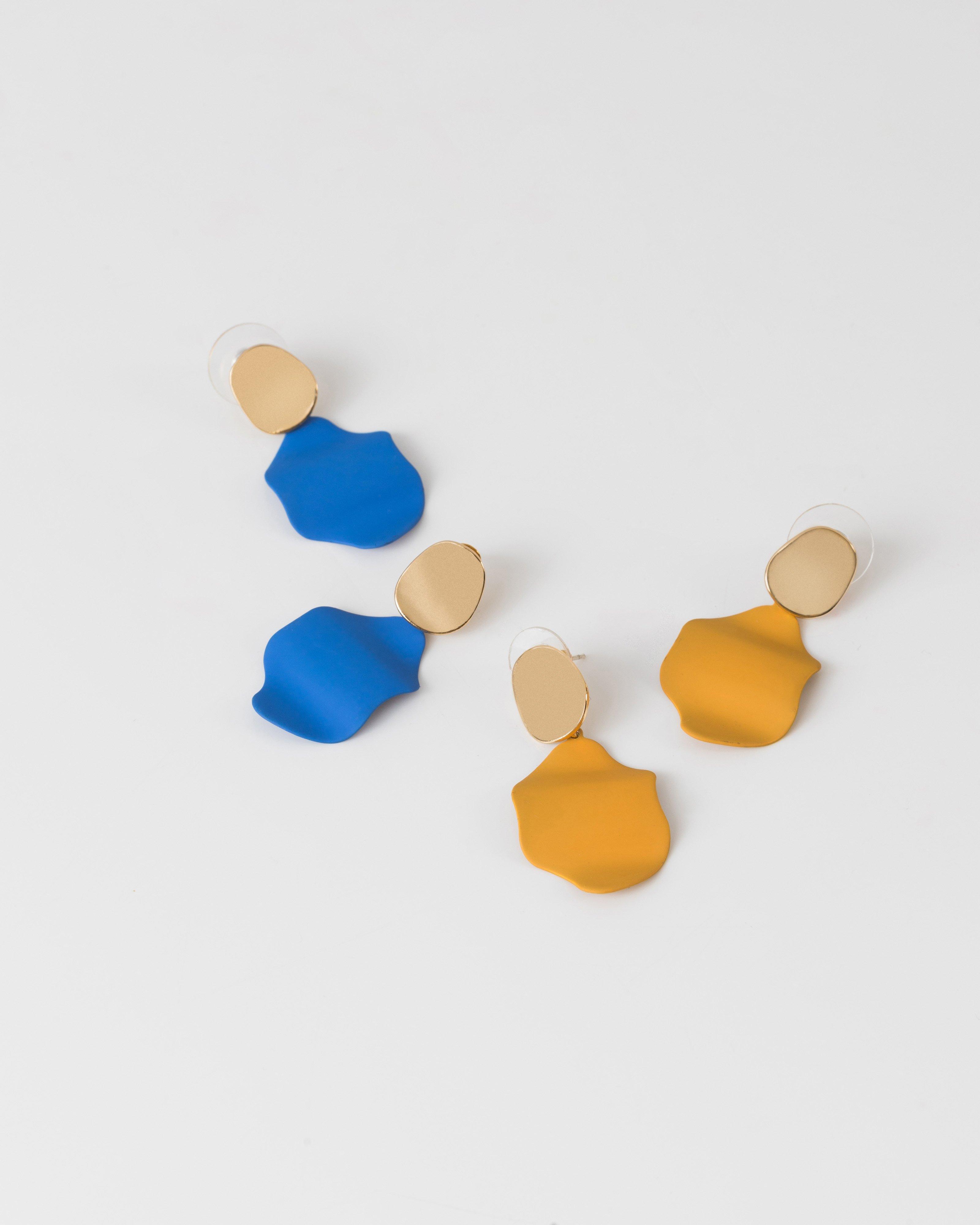 Folded Epoxy Double Disk Drop Earrings -  mustard