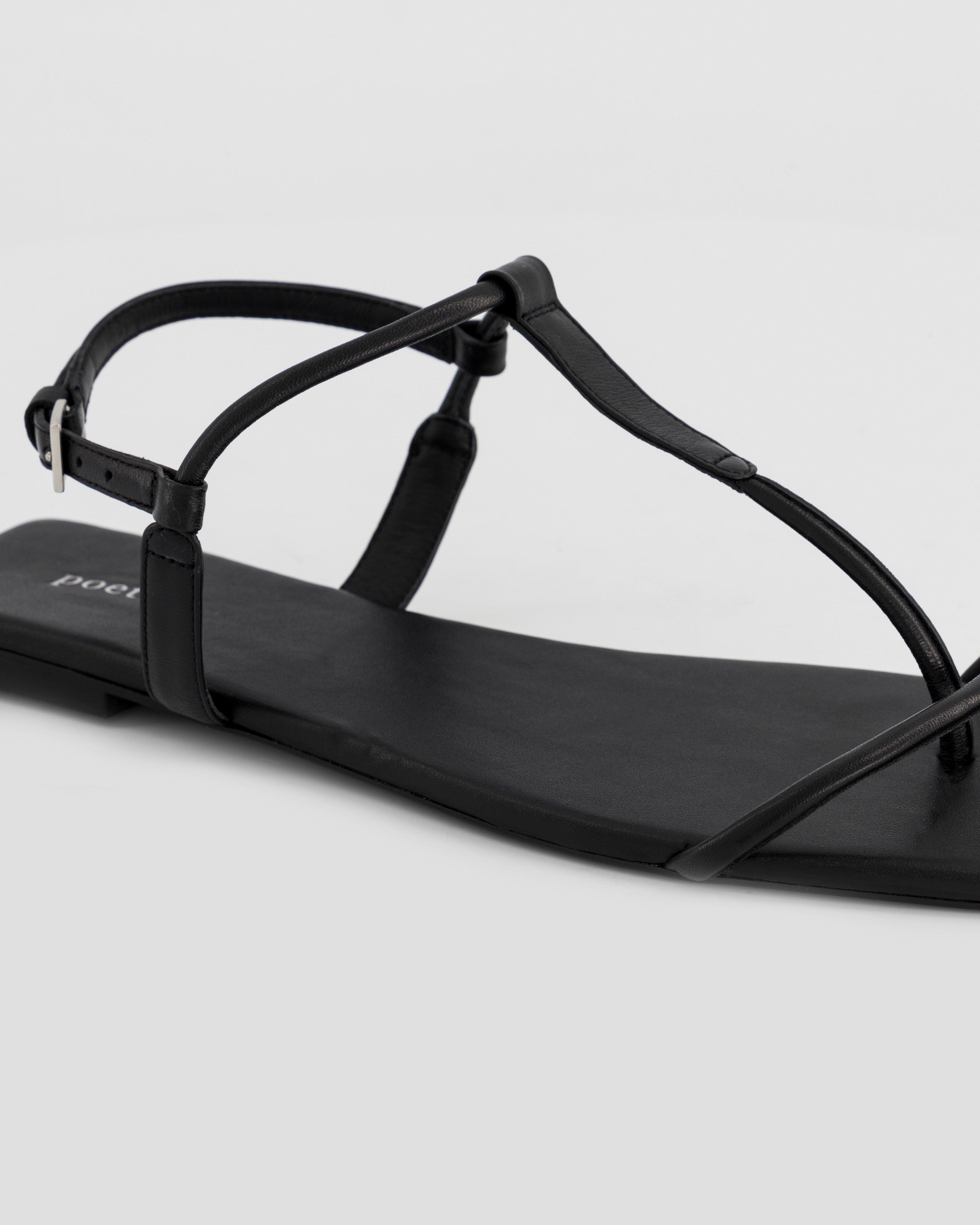 Betsy Sandal -  black