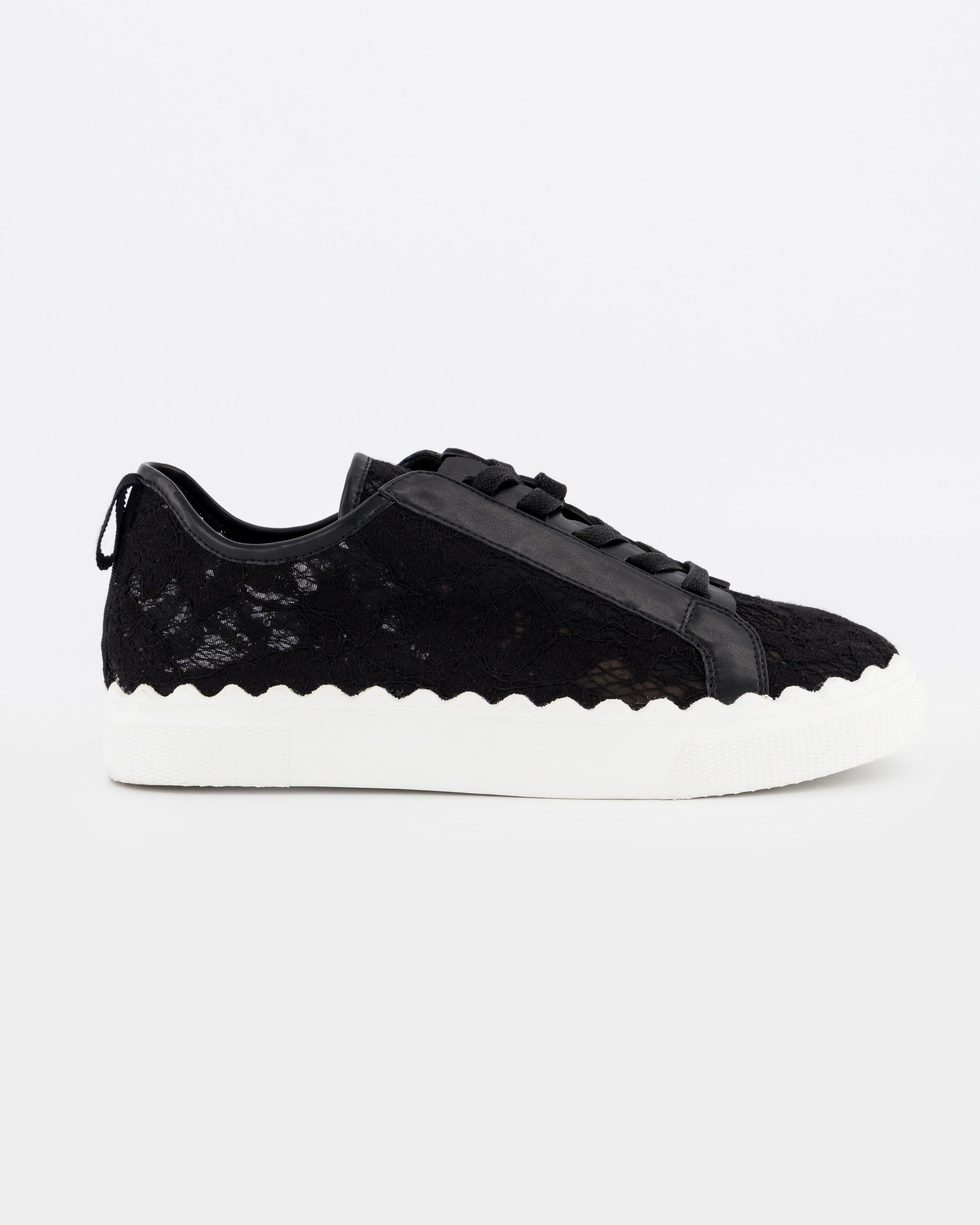 Quinn Lace Sneaker -  black