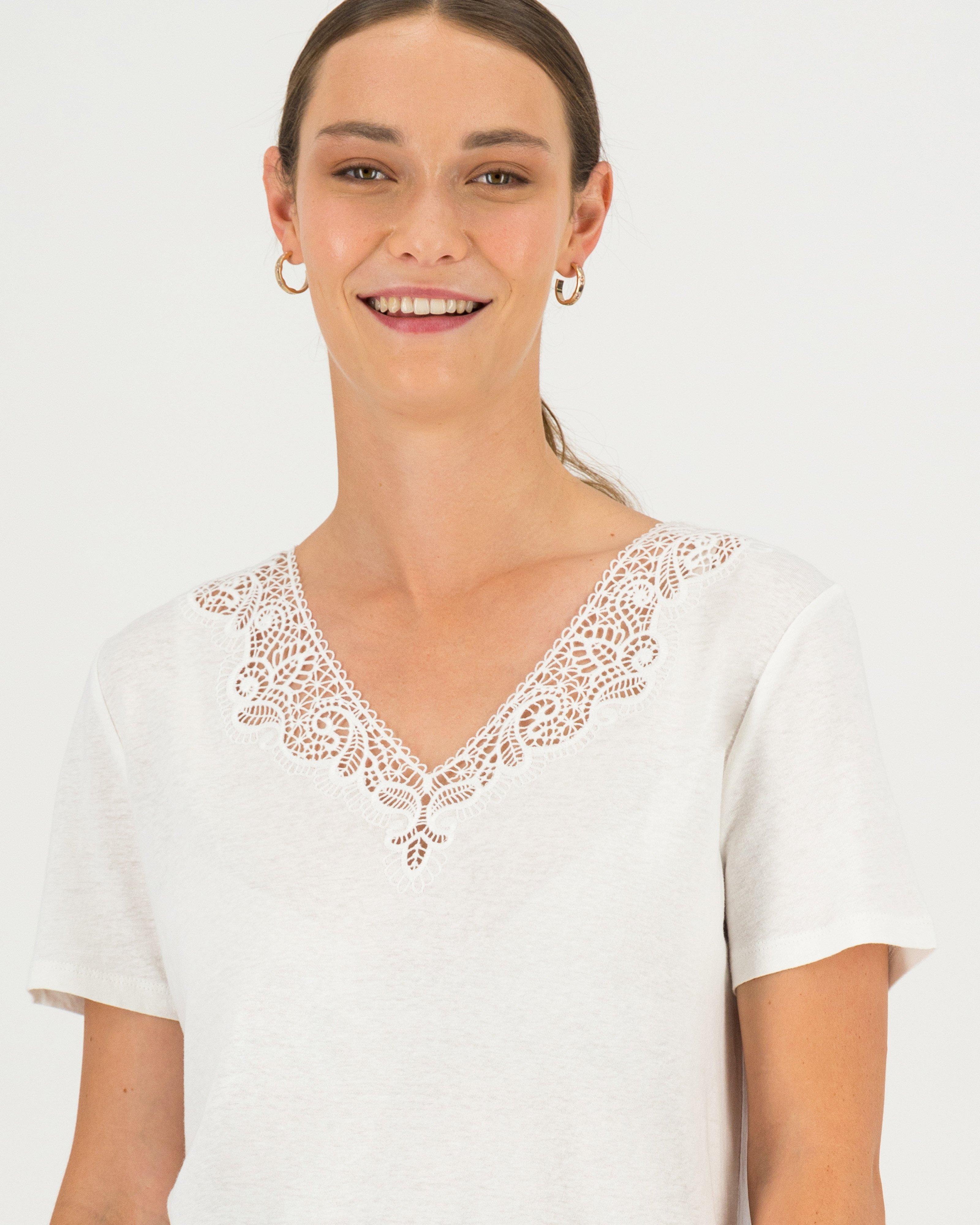 Ines V-Neck Lace T-Shirt -  milk