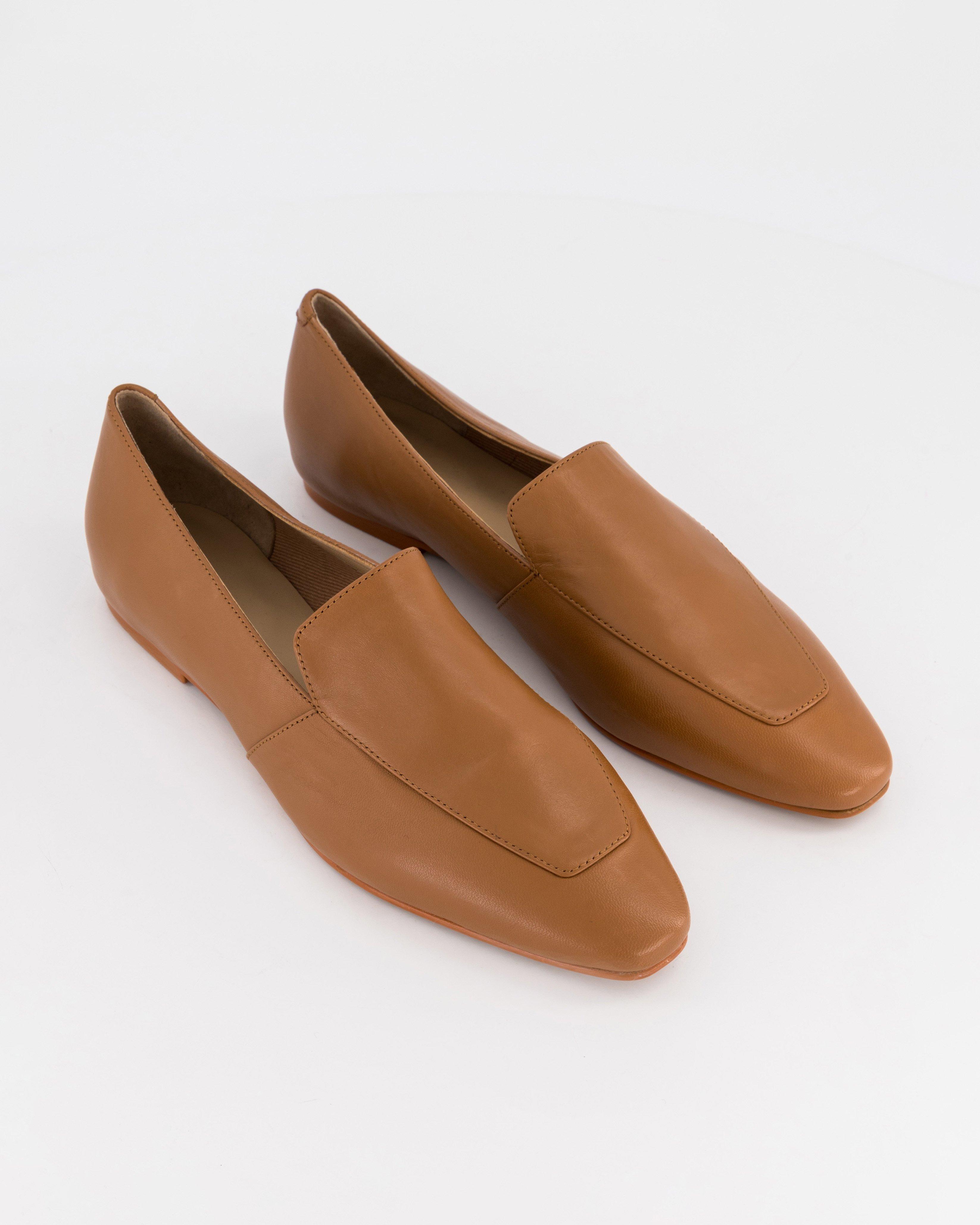 Poetry Vicky Leather Loafer -  tan