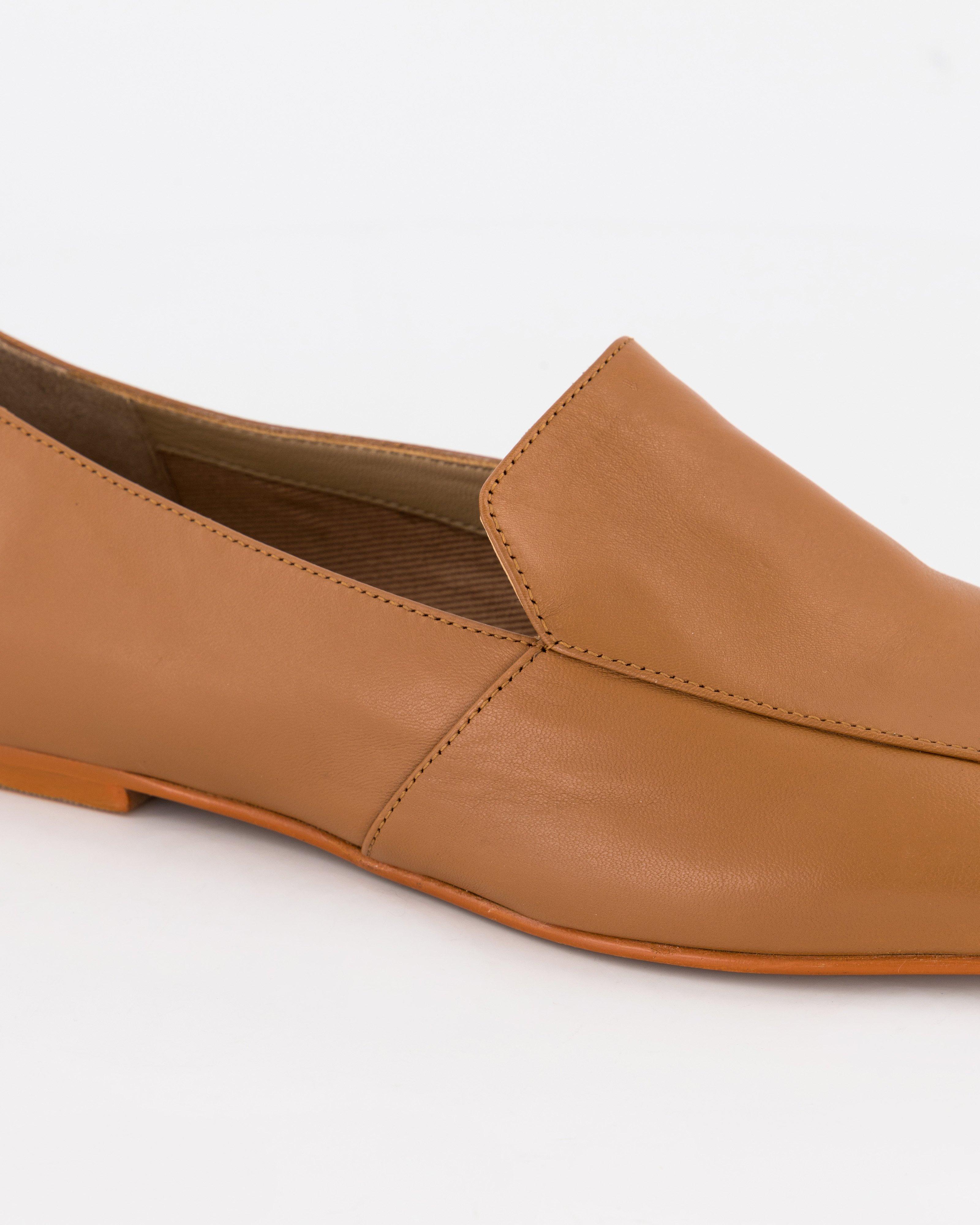 Poetry Vicky Leather Loafer -  tan