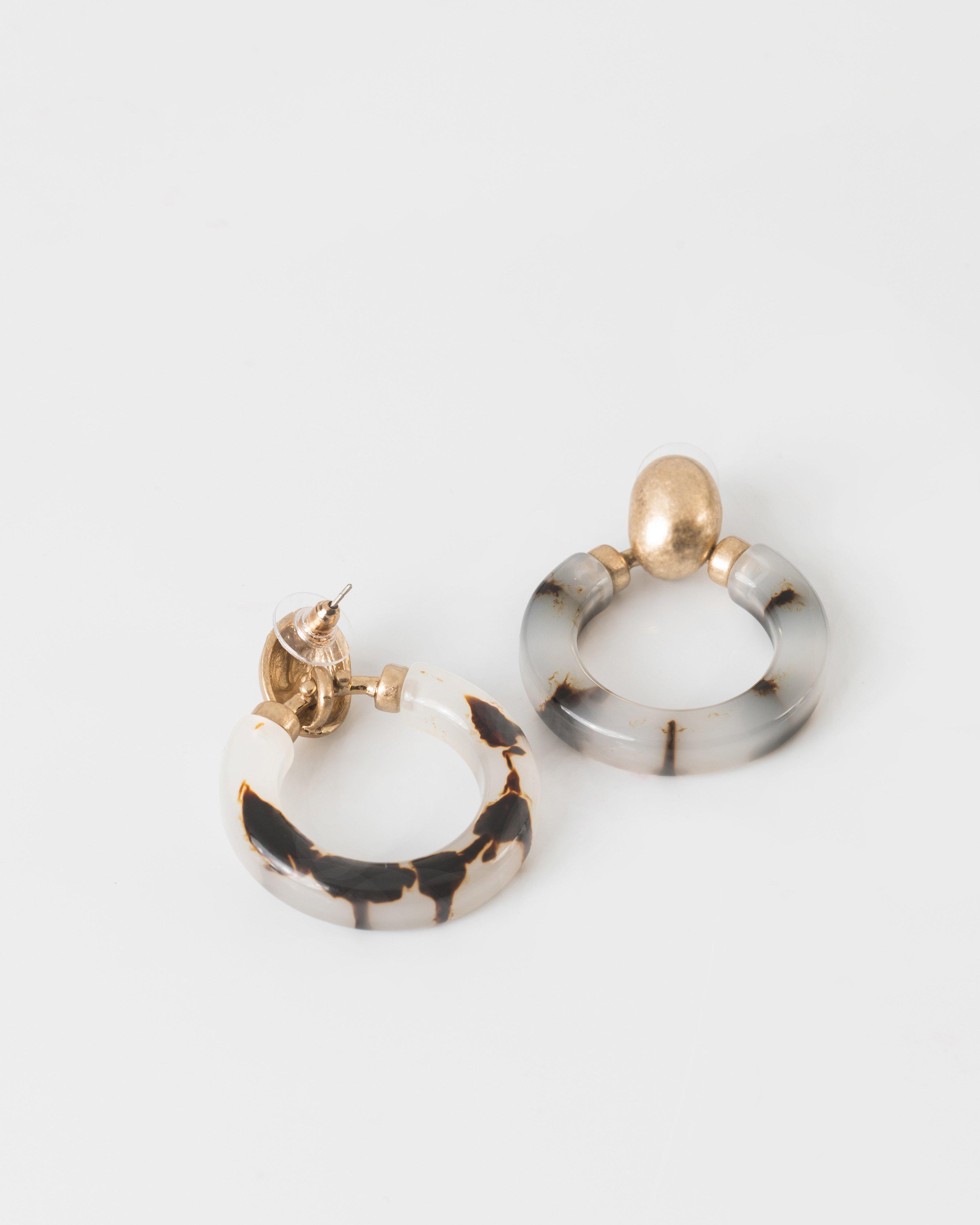 Milky Resin Ring Earrings -  brown