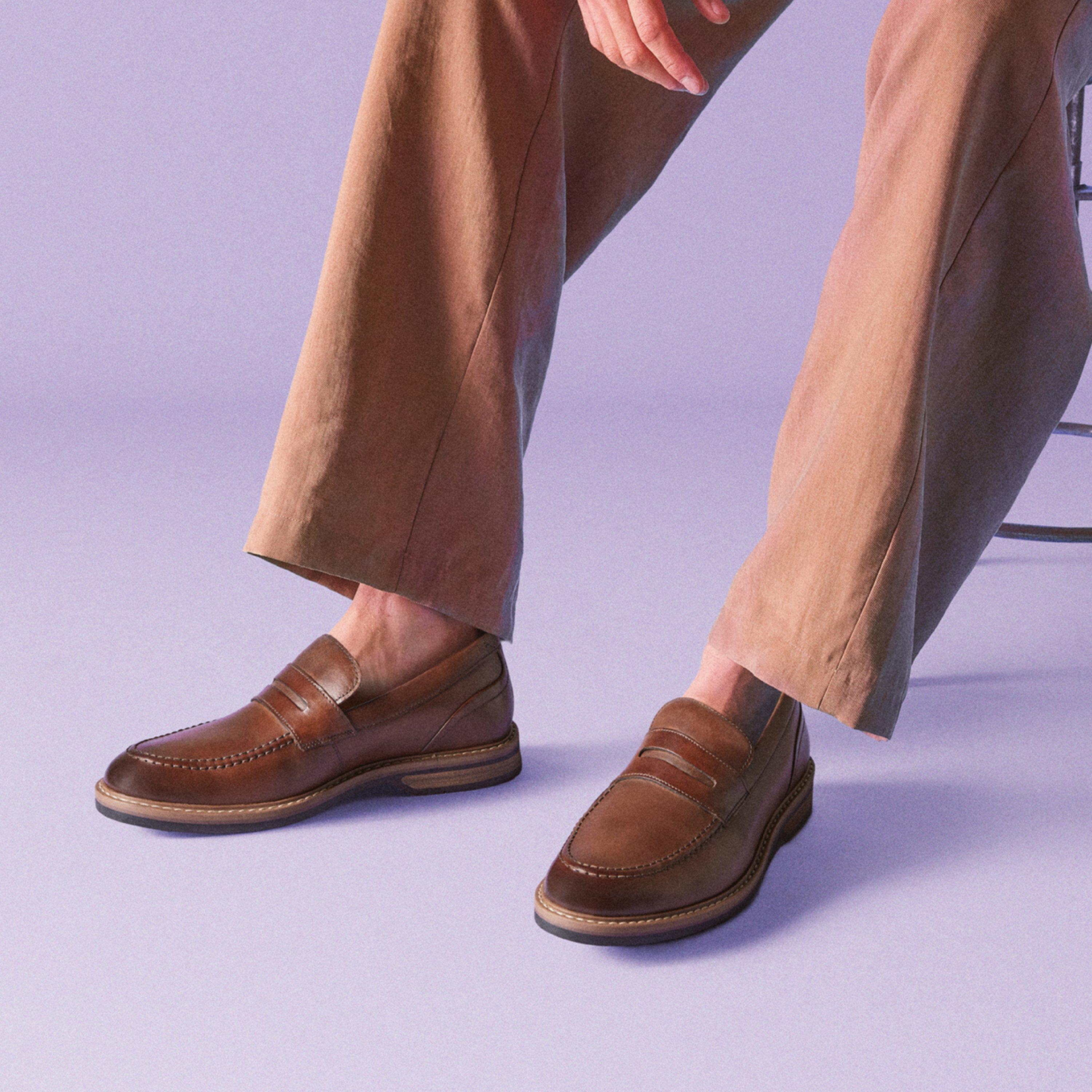 Mocassini Uomo Clarks Markman Uni | Pelle Pieno Fiore Con Suola Morbida OrthoLite