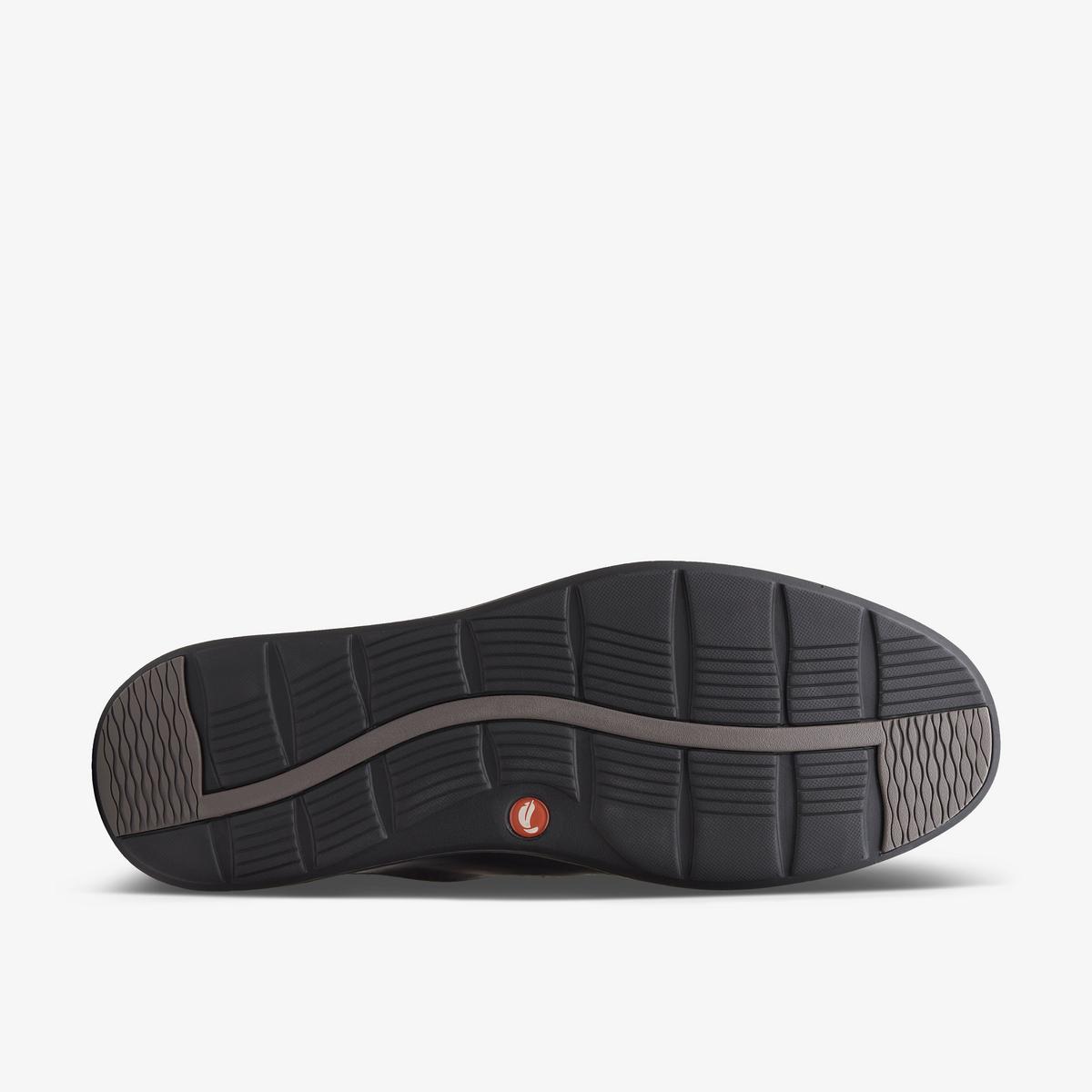 Un Abode Strap Loafer — Black