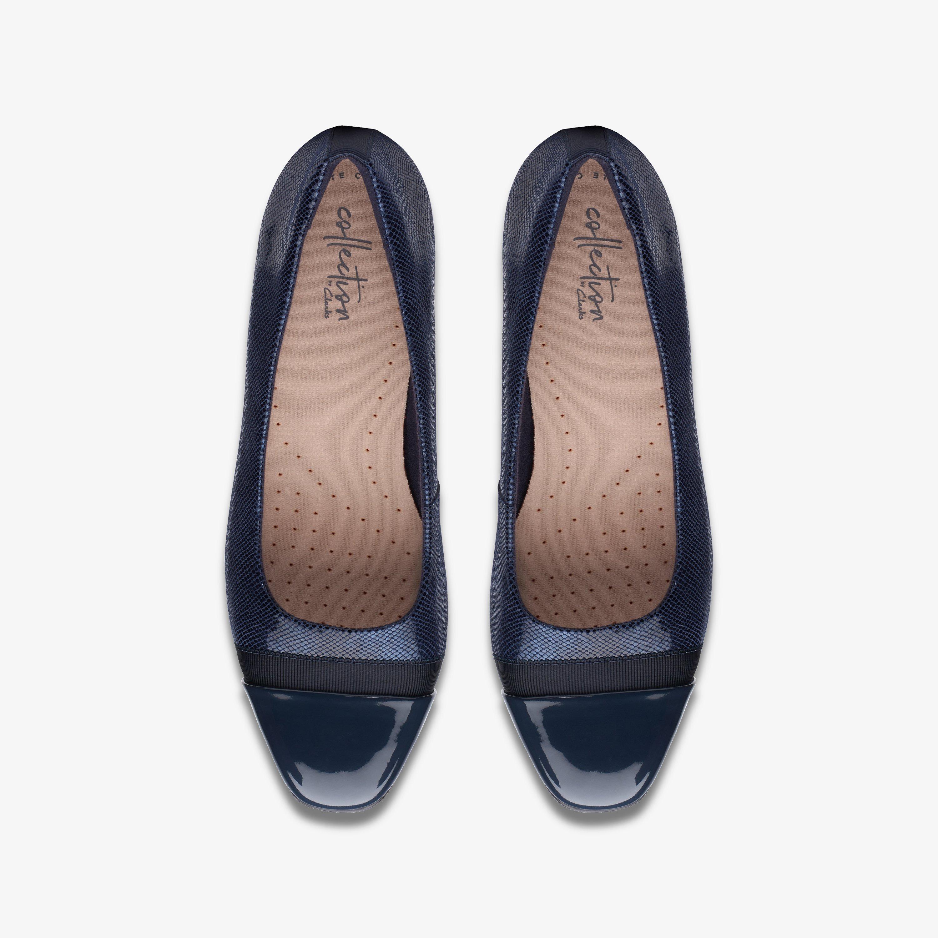 Clarks womens flat shoes sale best sale