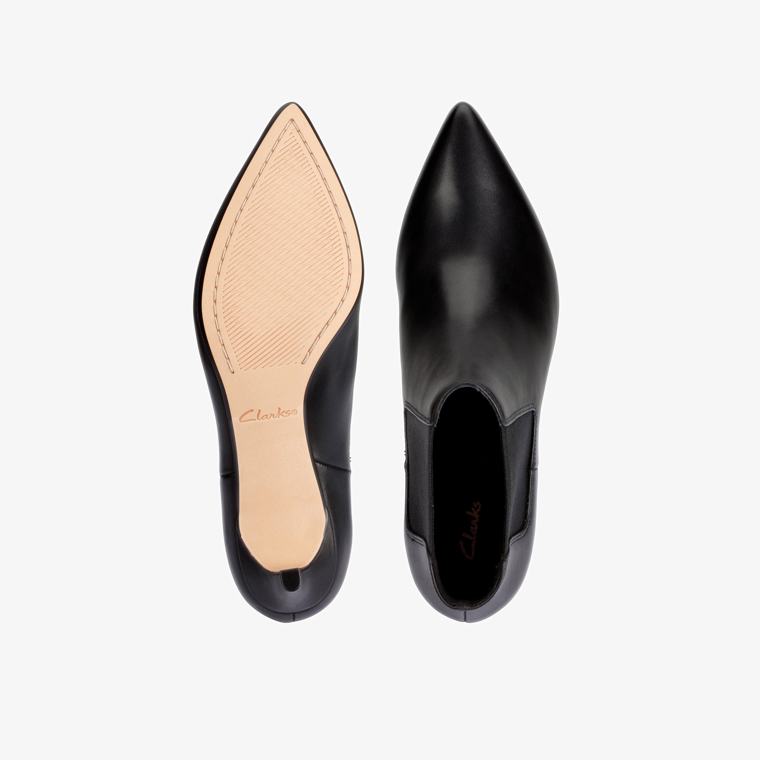 Laina 55 Boot 2 — Black