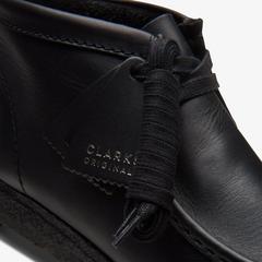 Wallabee Boot — Black 7