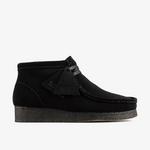 Wallabee Boot in Black Suede
