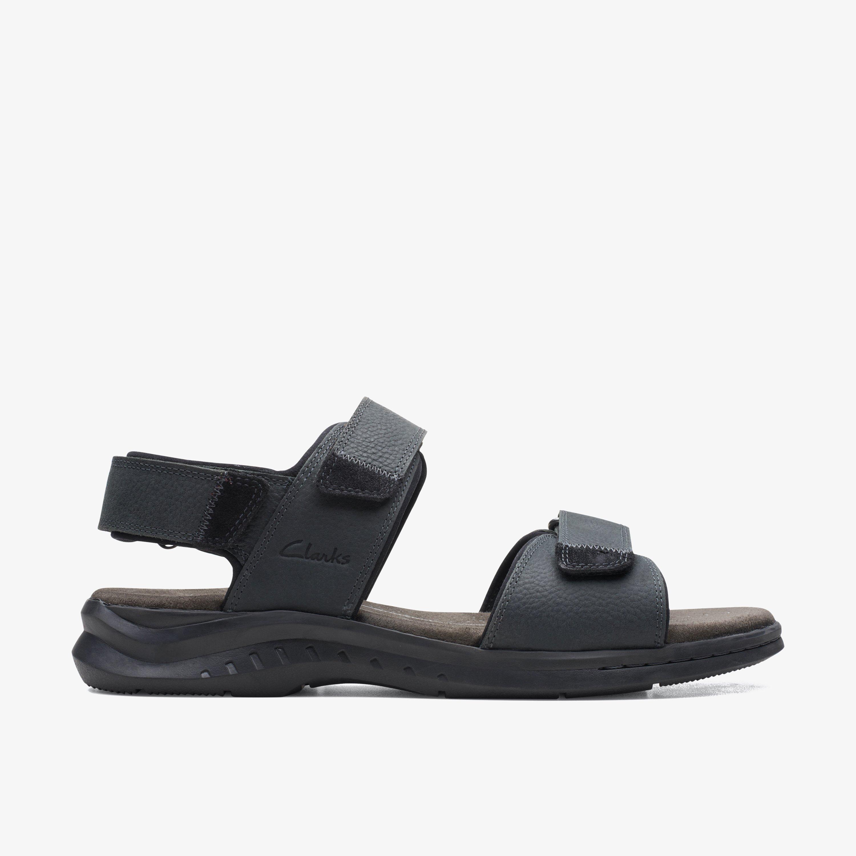 Clarks sandals store mens black