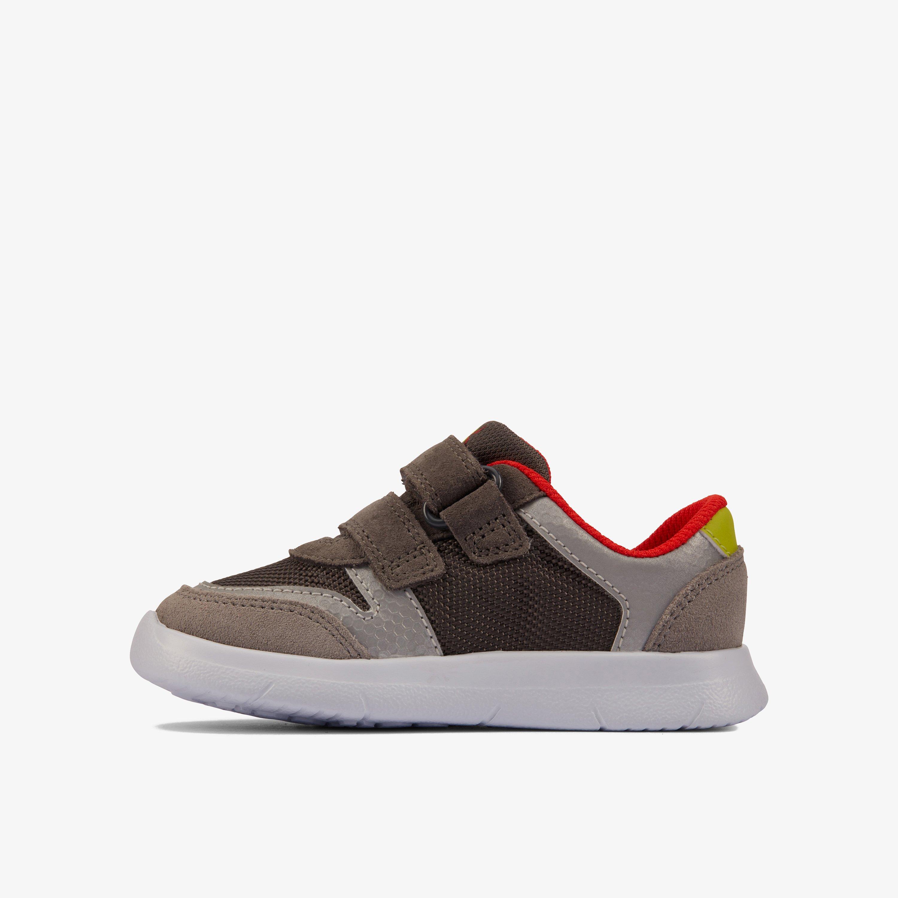 Clarks childrens hot sale trainers sale