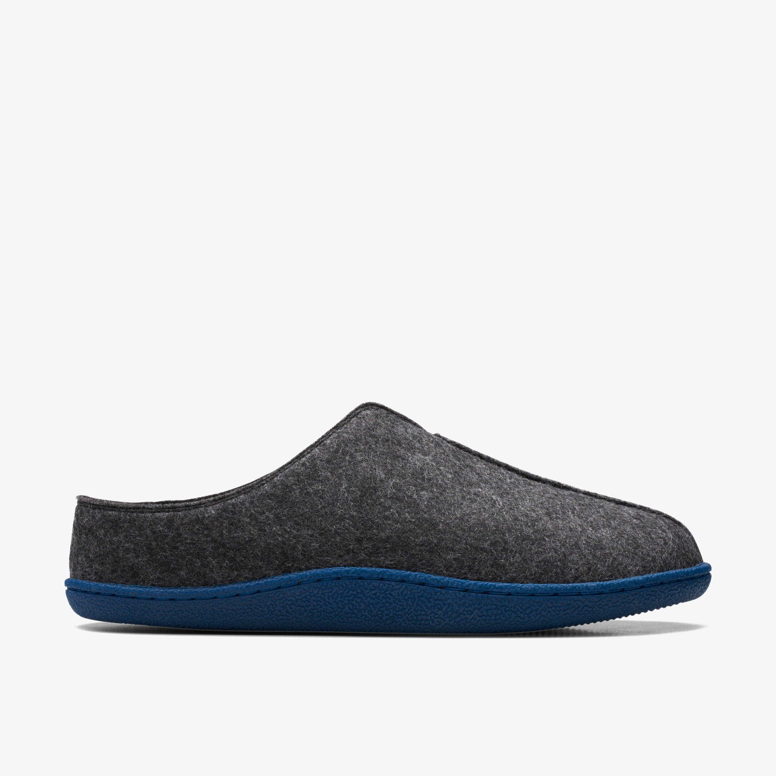 Mens slippers sales clarks outlet