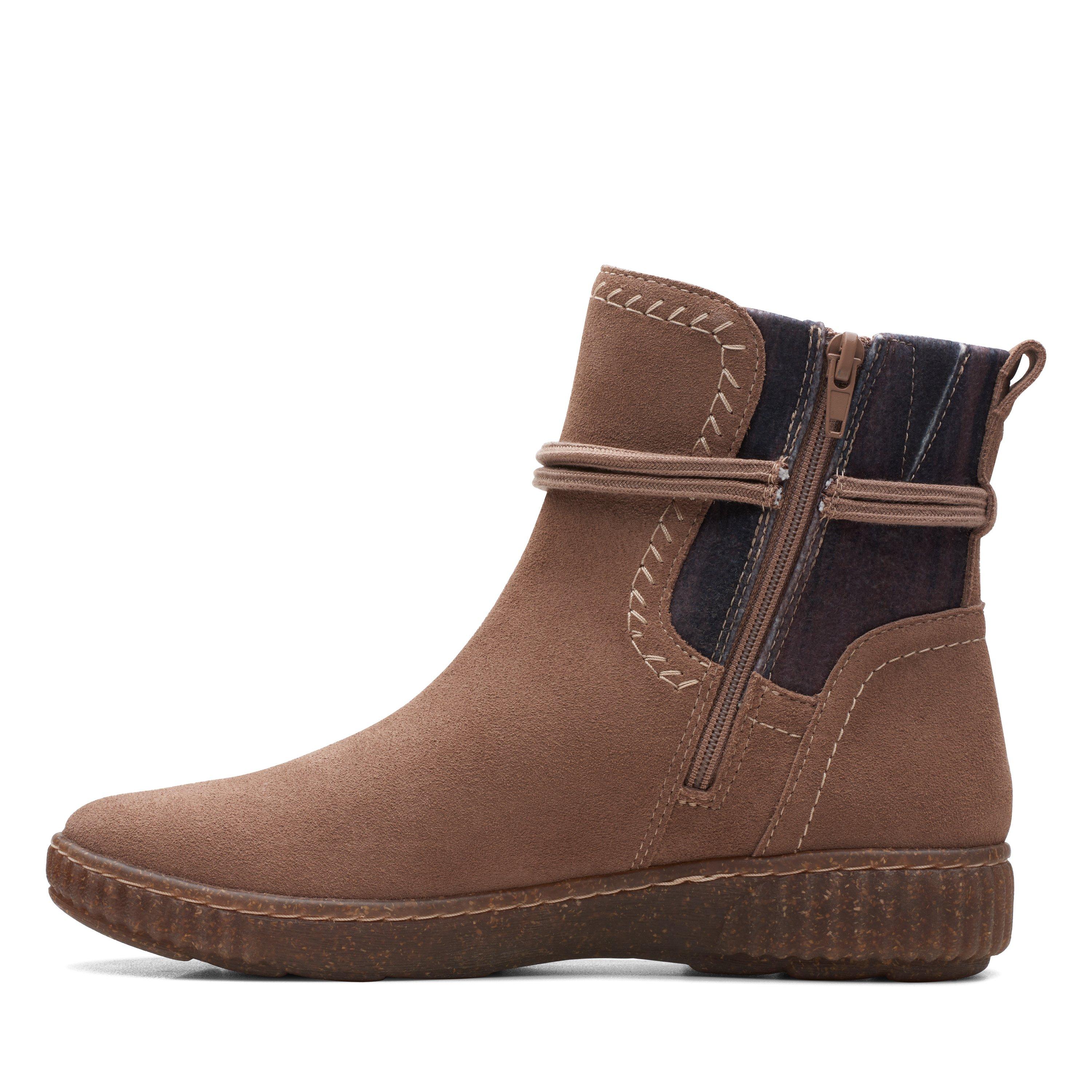 Clarks 2024 comfort boots