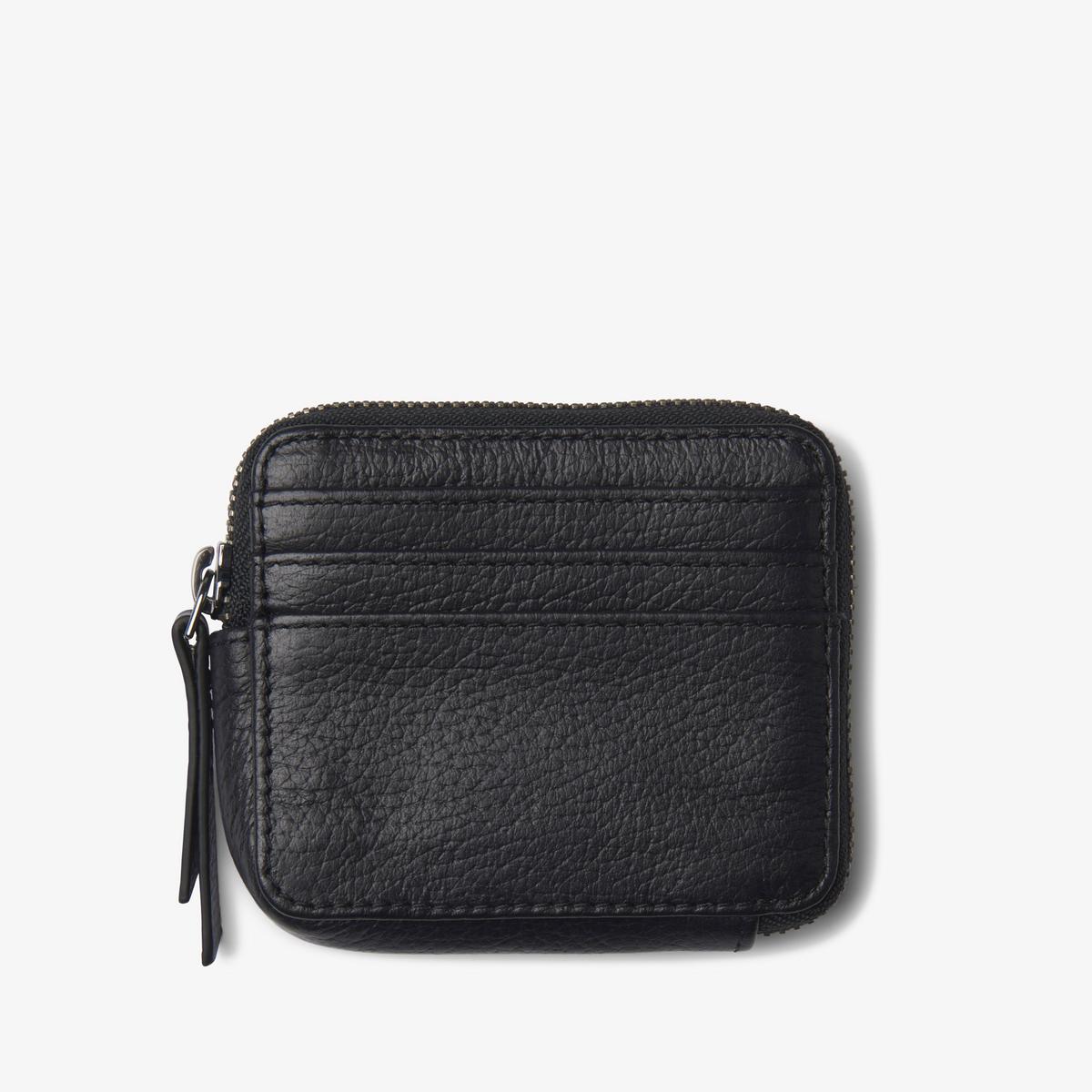 Roslyn Small — Black