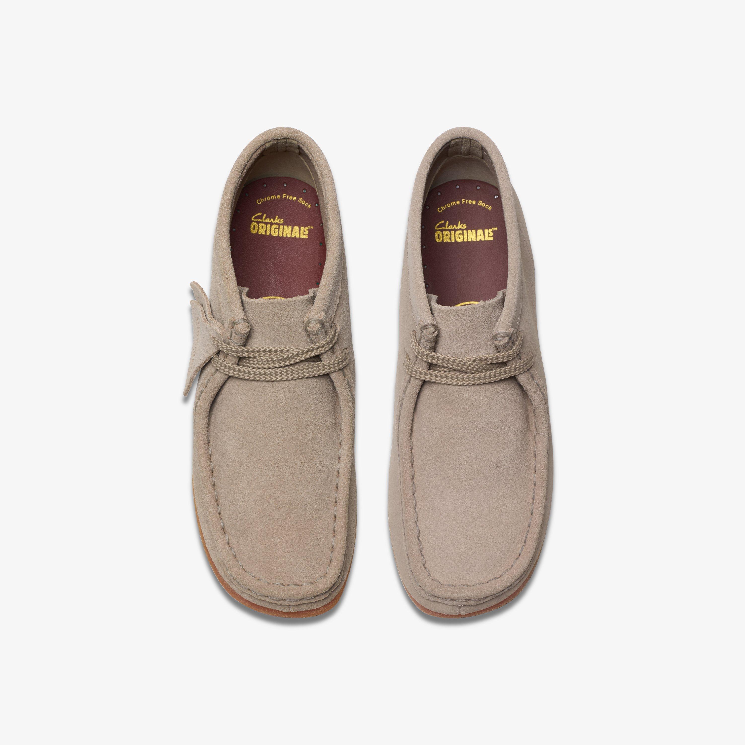 BOYS Wallabee Boot Older Sand Boots Clarks US