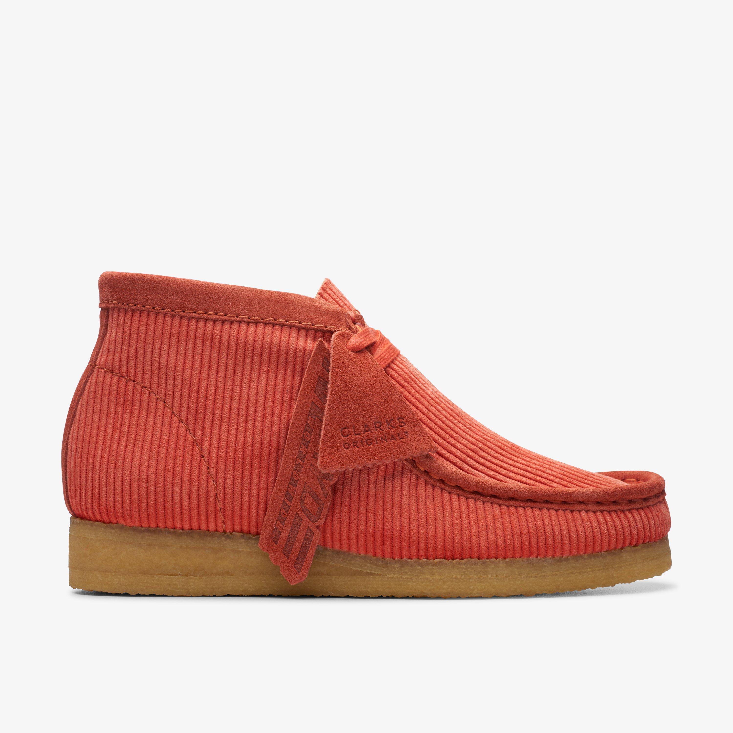 Clarks Women's Wallabee Boot (Maple) Maple Check / 7.5 / M