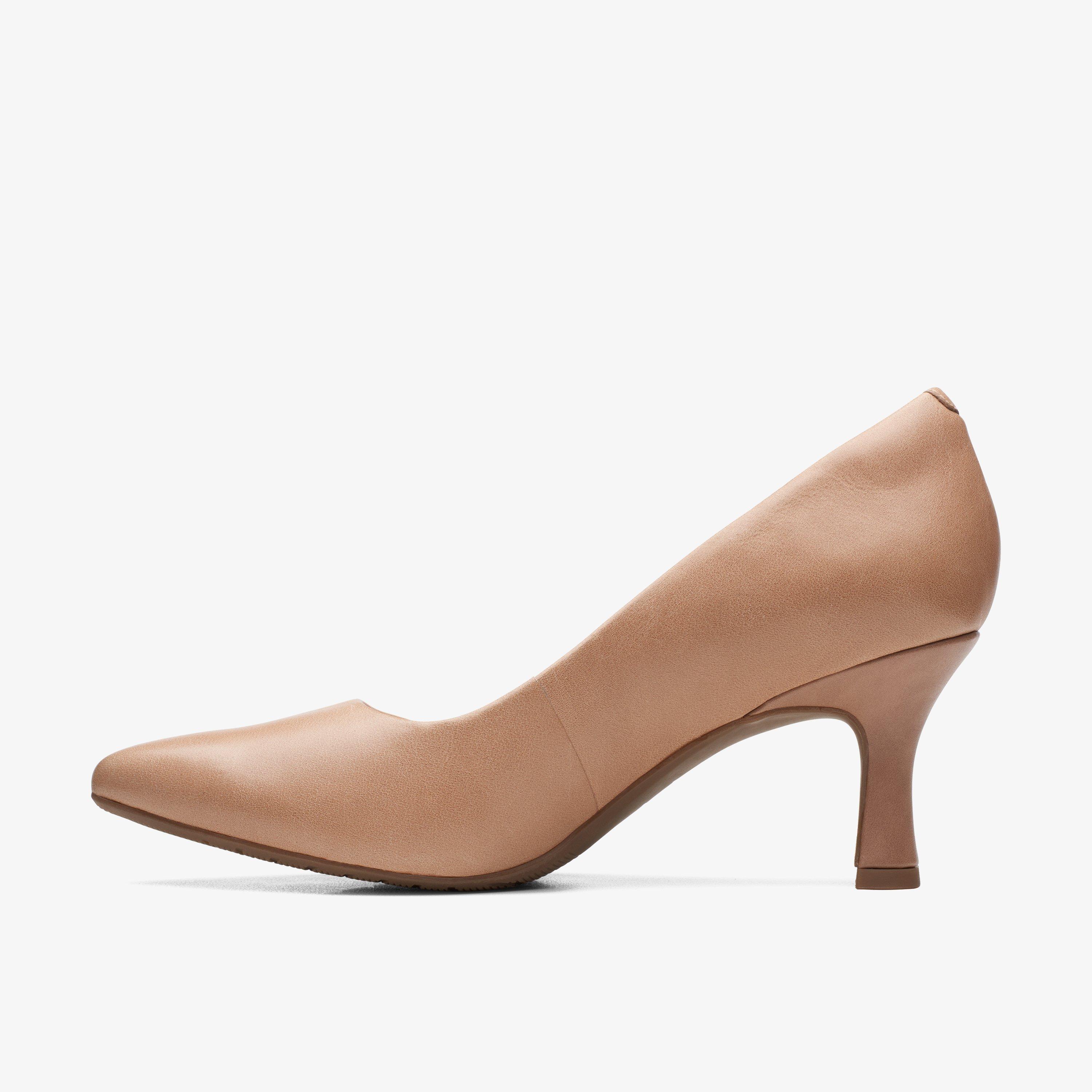 Clarks Kataleyna Gem pump voor dames, Warm beige leer, 38.5 EU Breed