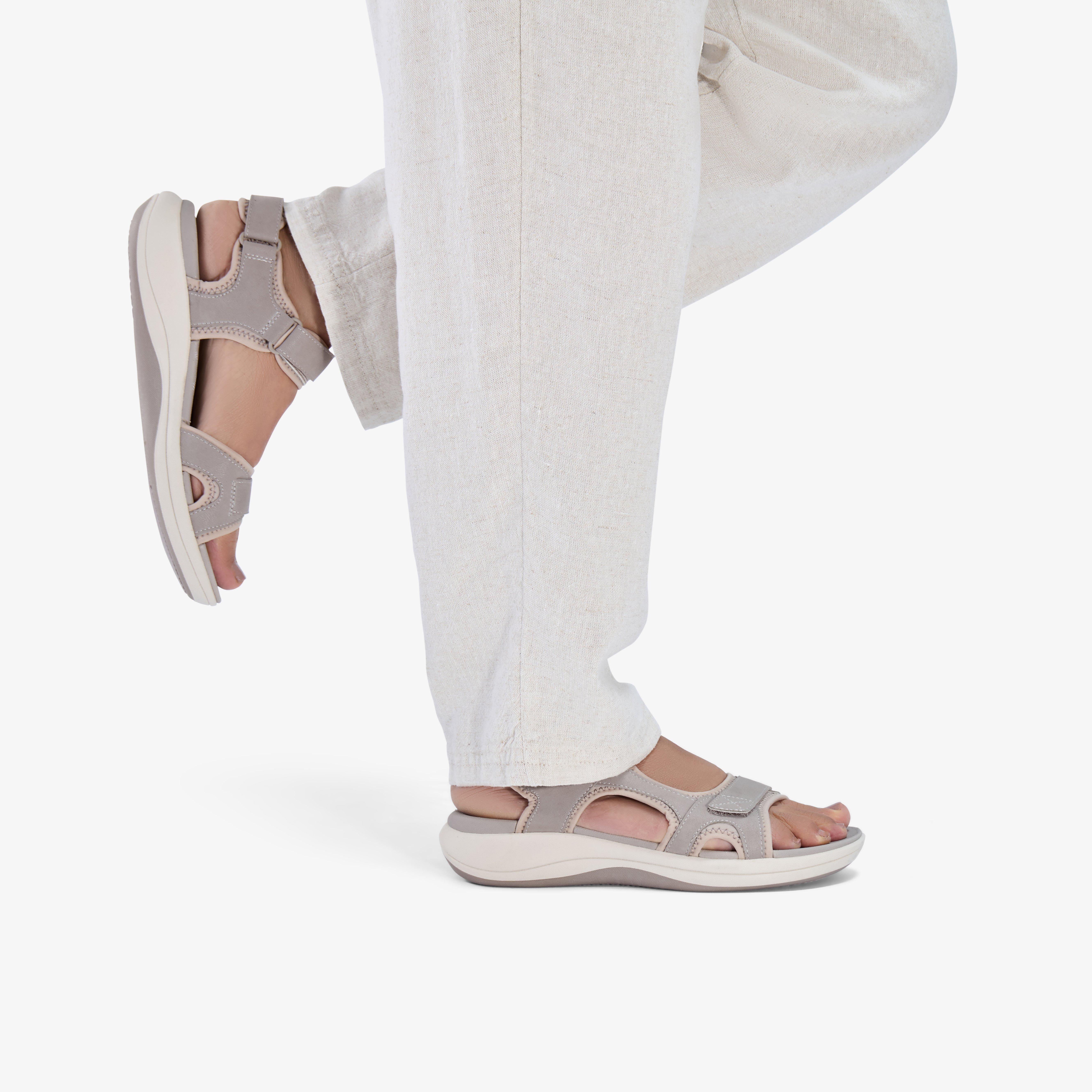 Mira Bay — Beige (alternate view)