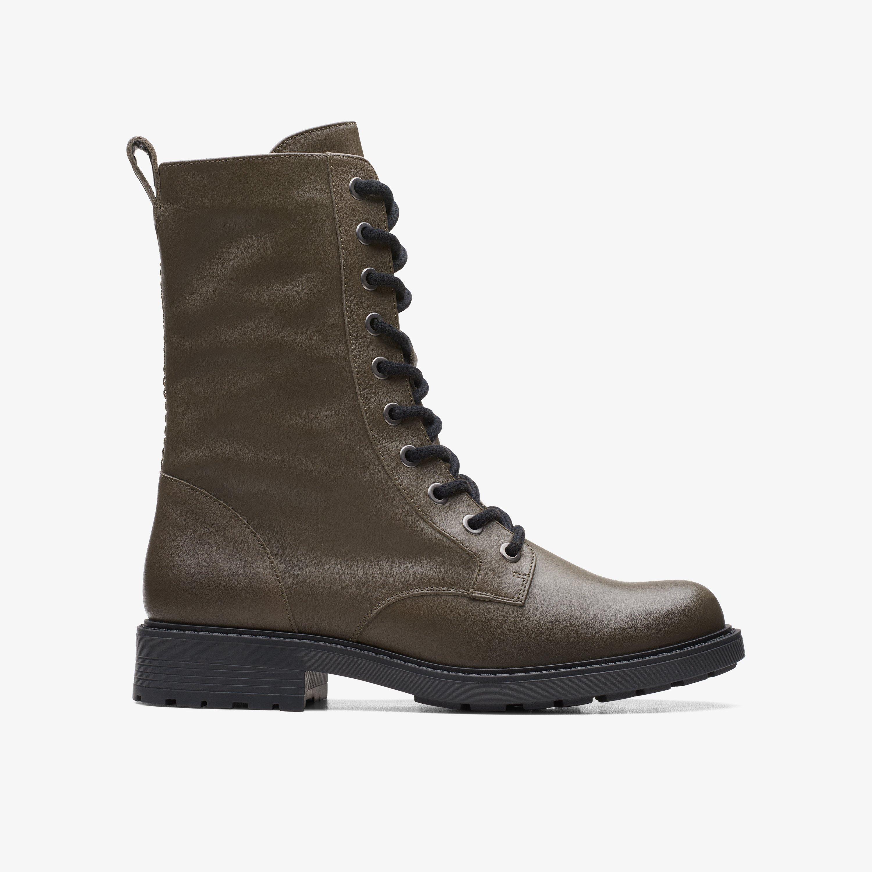 Clarks wide fit outlet boots uk