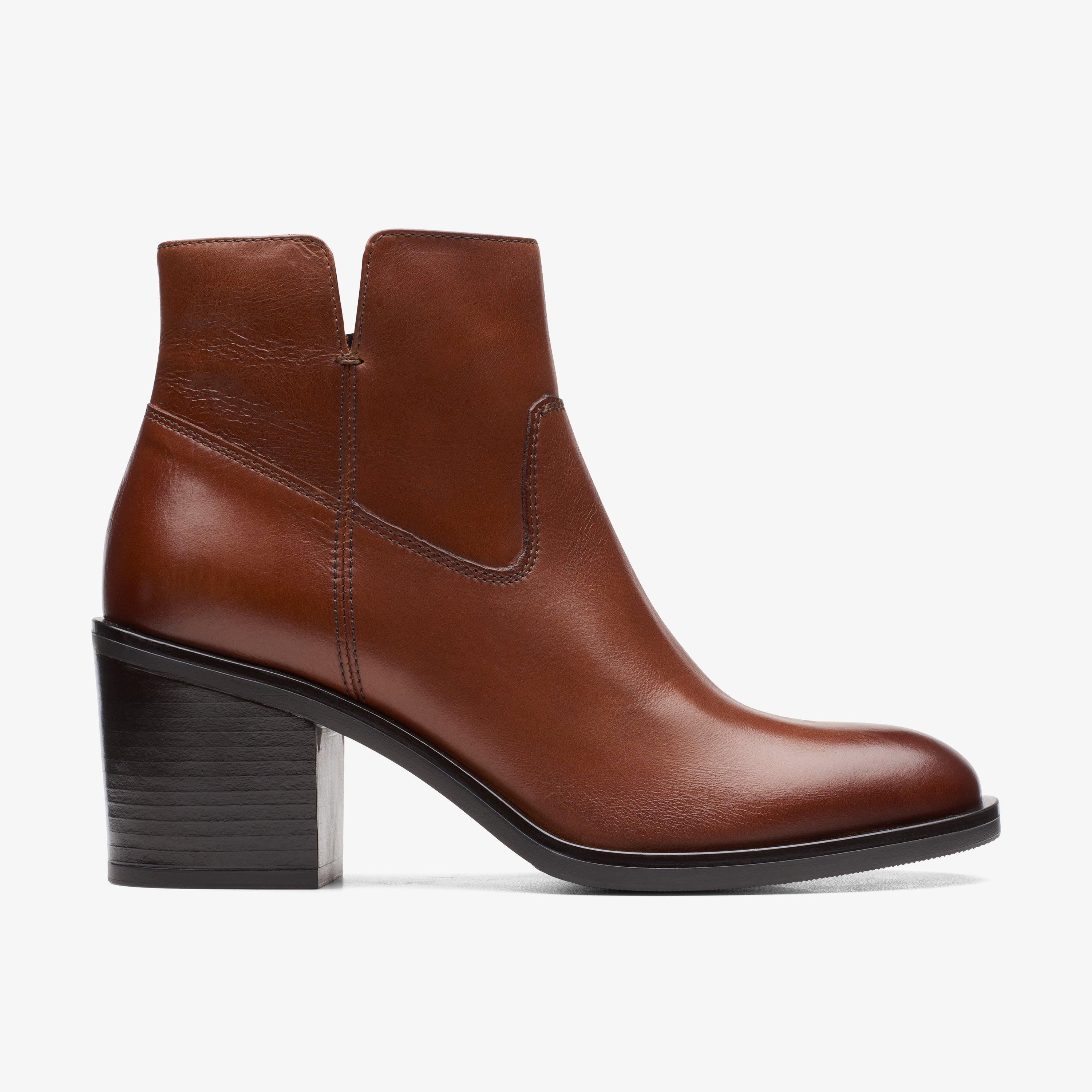 Clarks leather ankle boots hotsell