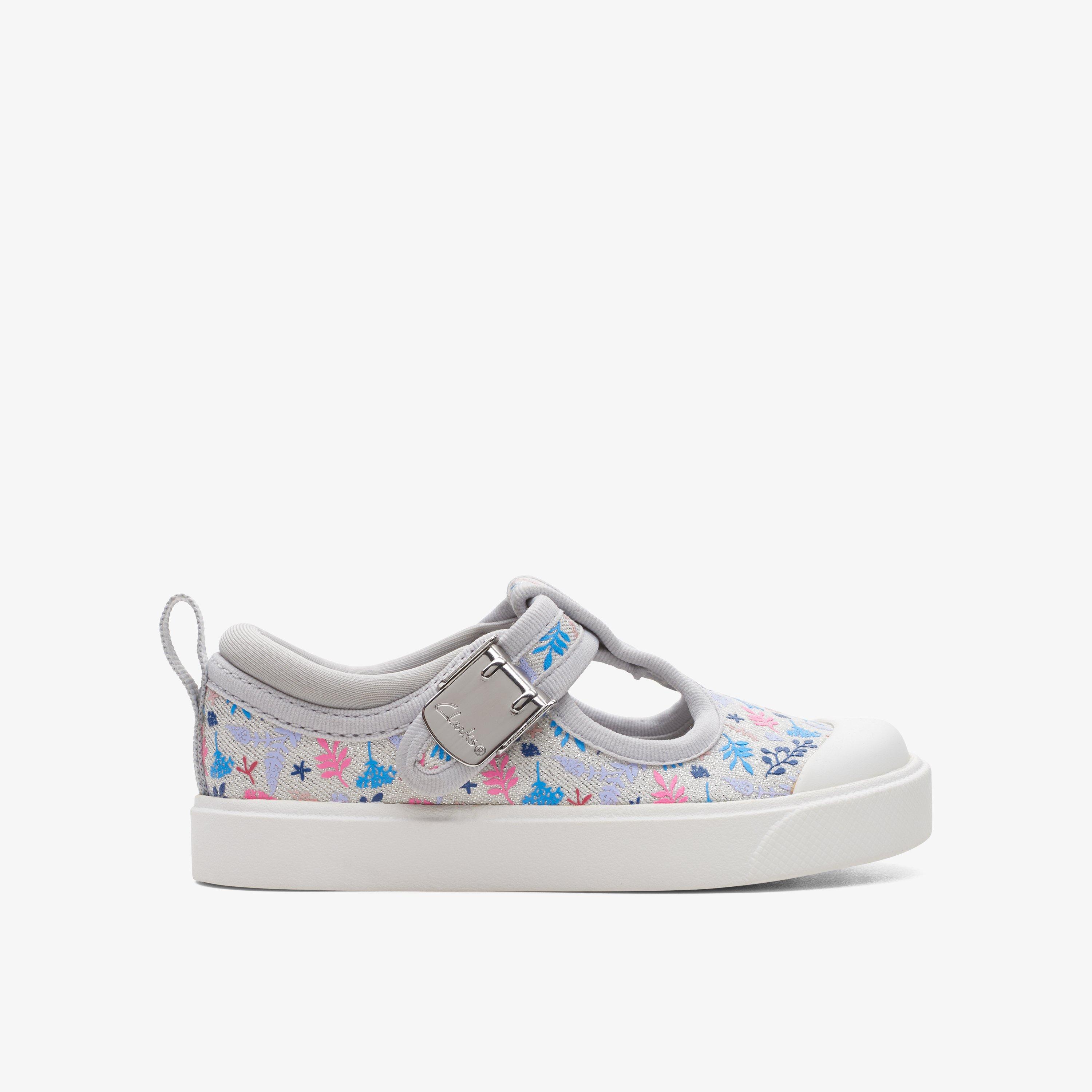 Clarks sneakers hot sale kids silver