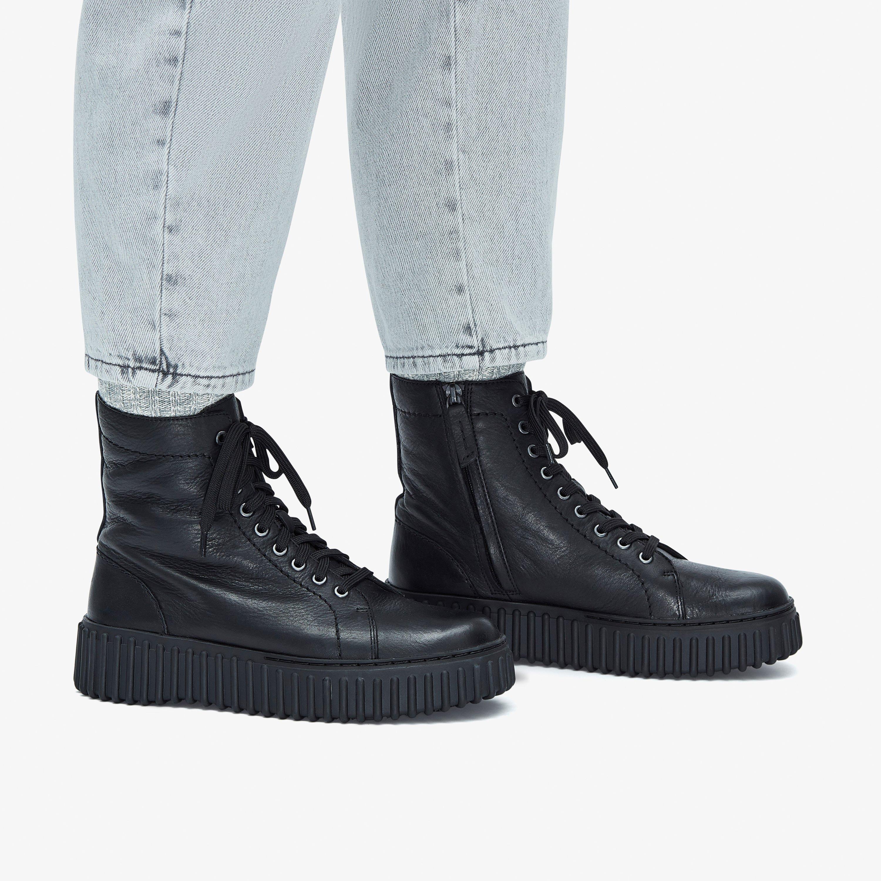 Combat boots clarks online